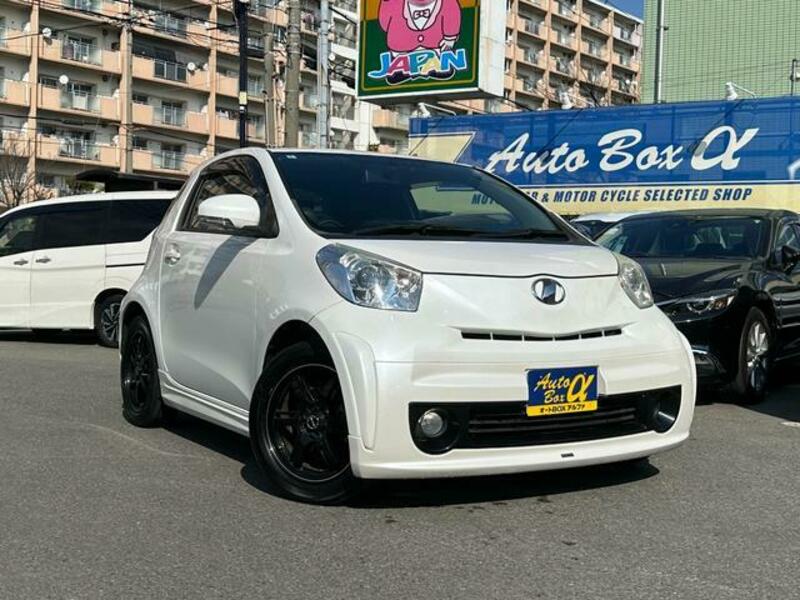 TOYOTA IQ