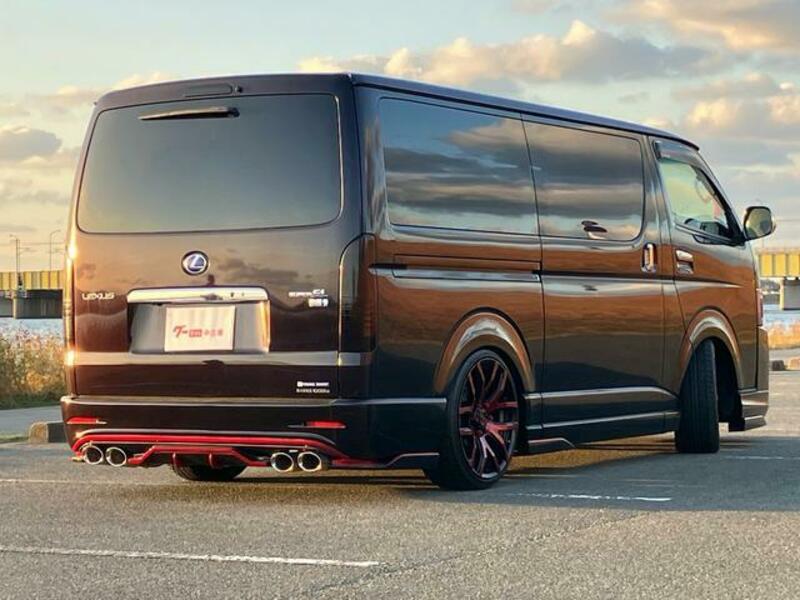 HIACE VAN