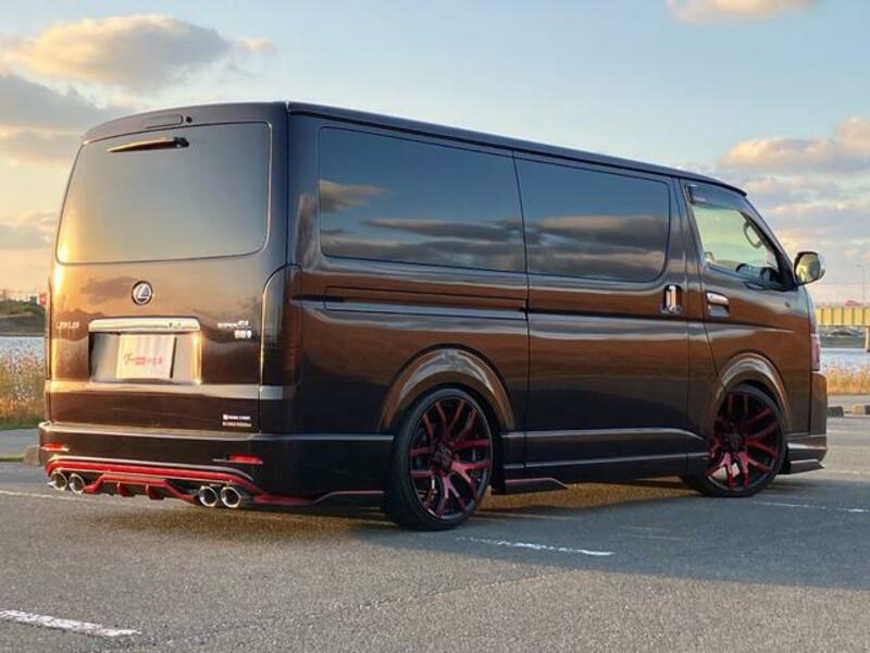 HIACE VAN