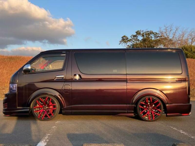 HIACE VAN