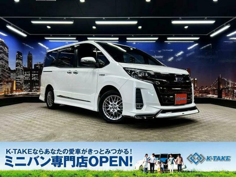 TOYOTA NOAH