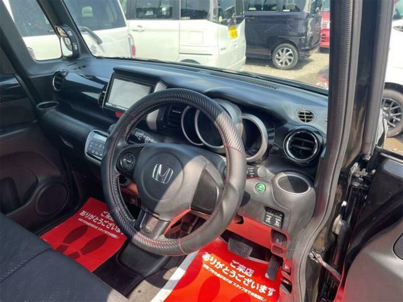 N BOX CUSTOM
