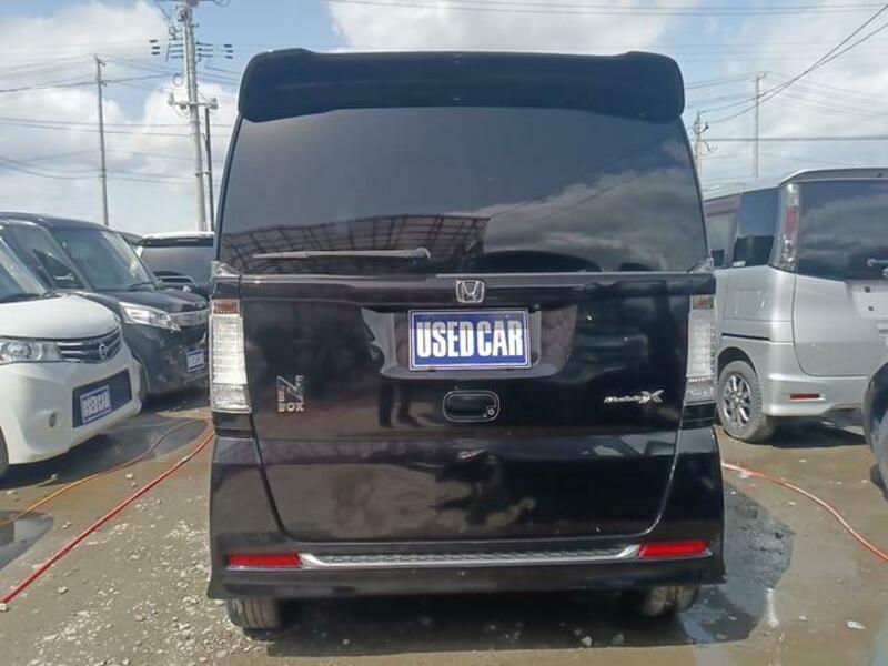 N BOX CUSTOM