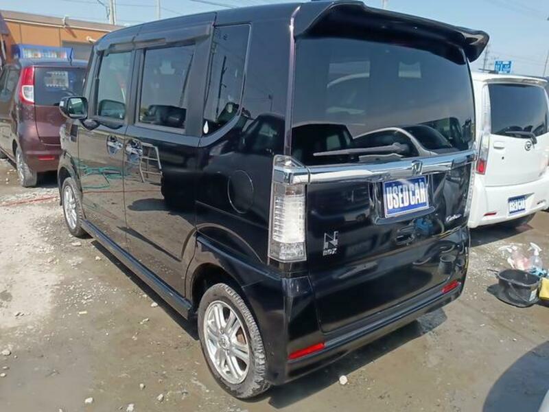 N BOX CUSTOM