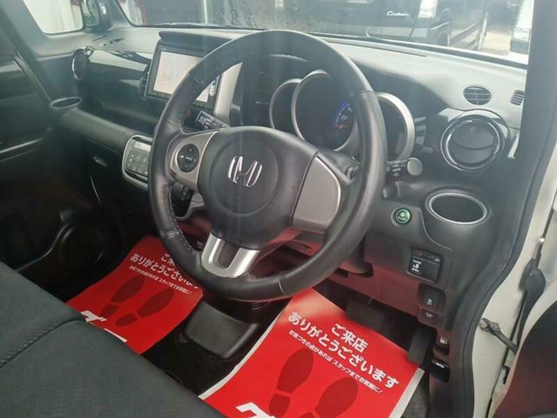 N BOX CUSTOM