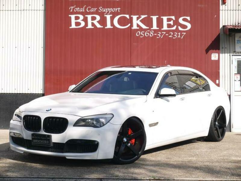 BMW 7 SERIES