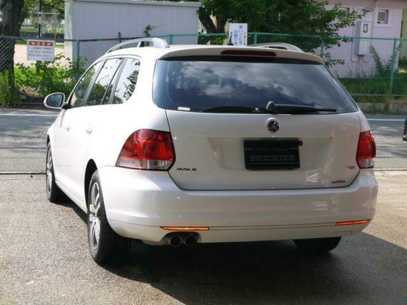 GOLF VARIANT