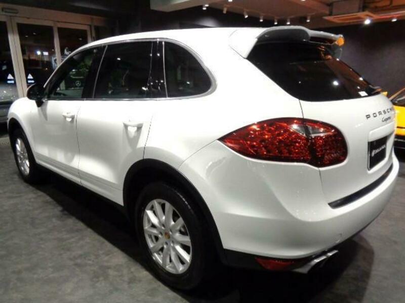 CAYENNE