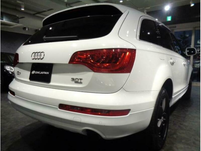 Q7