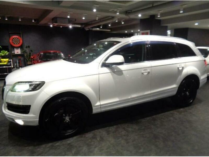 Q7