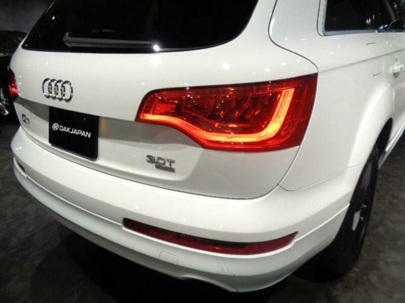 Q7