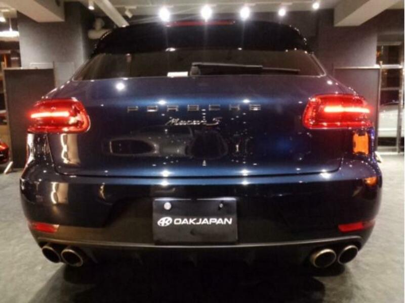 MACAN