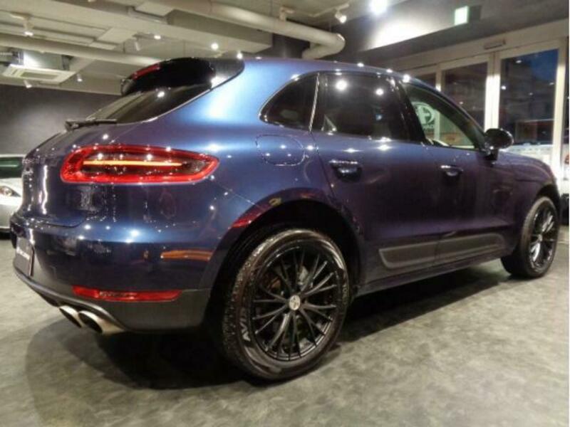 MACAN