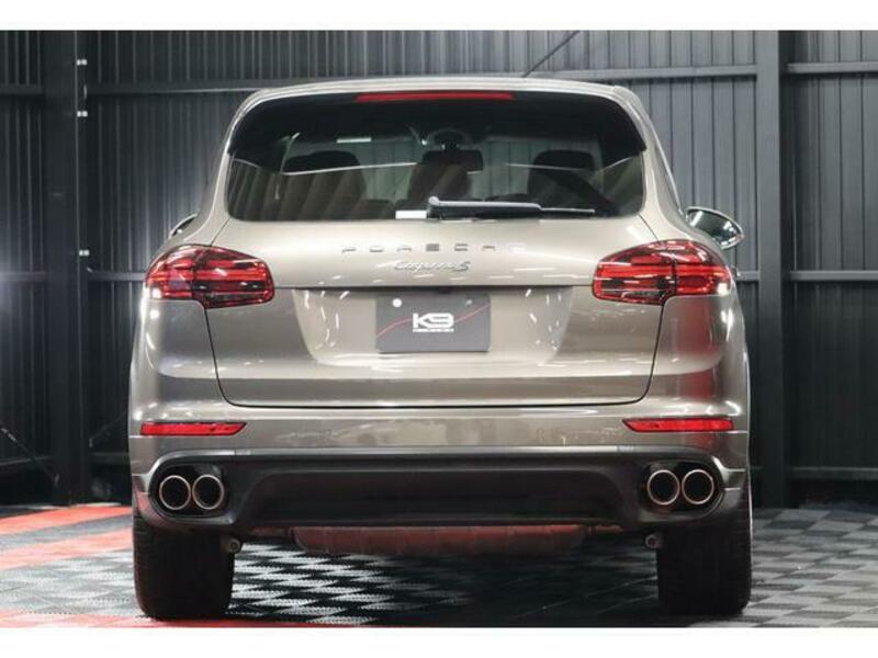 CAYENNE