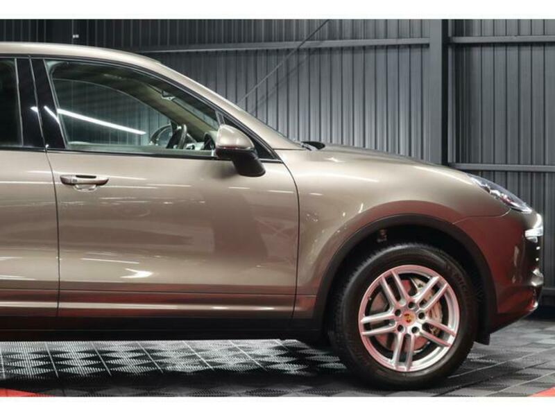 CAYENNE