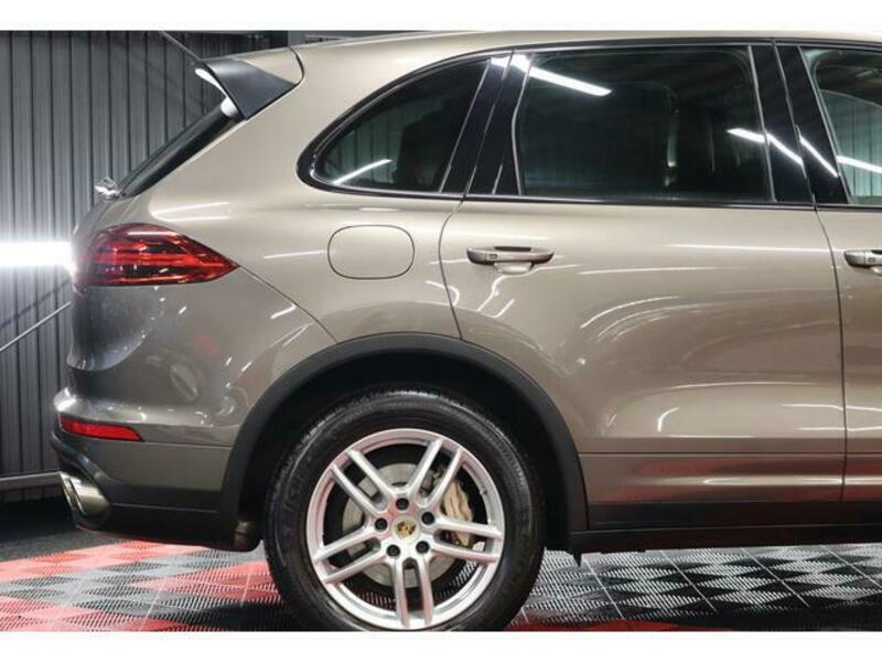 CAYENNE