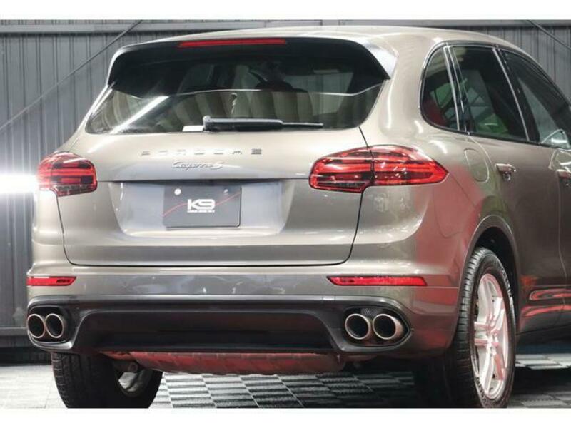 CAYENNE