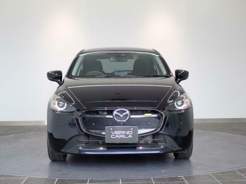 MAZDA2