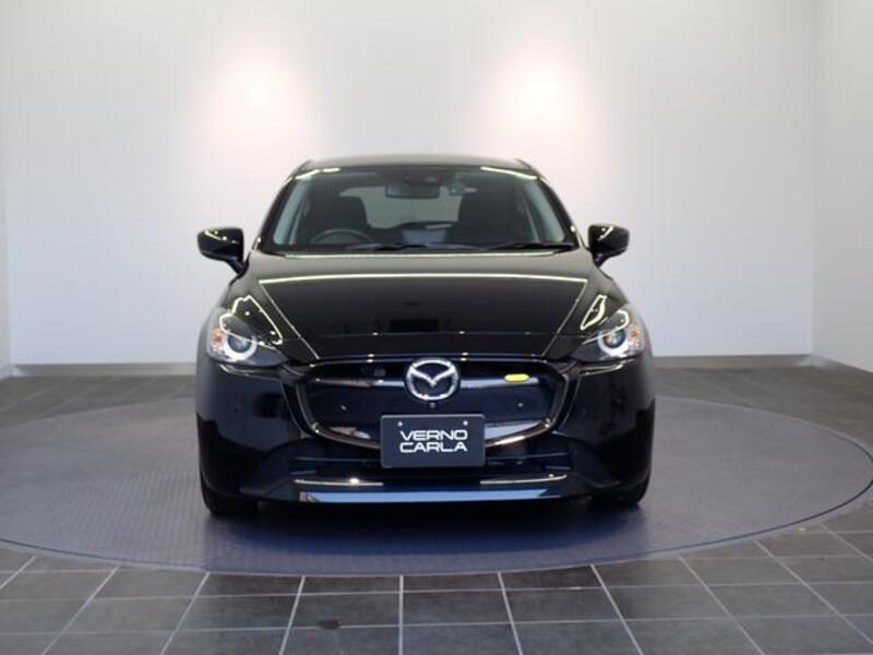 MAZDA2