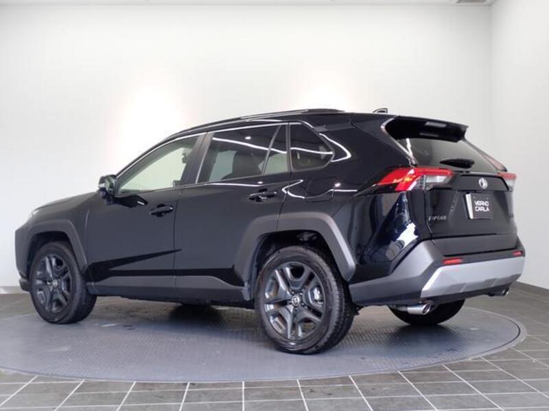RAV4