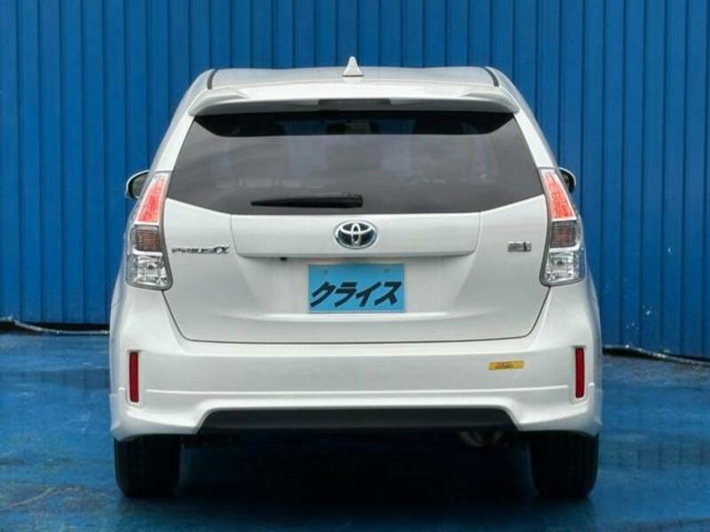 PRIUS ALPHA