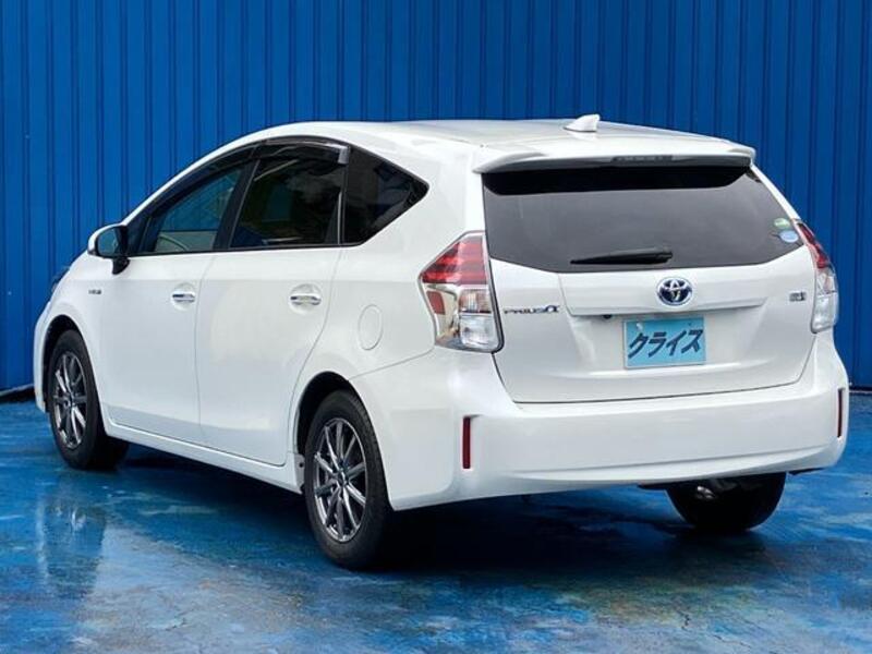 PRIUS ALPHA