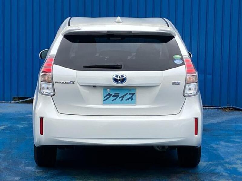 PRIUS ALPHA
