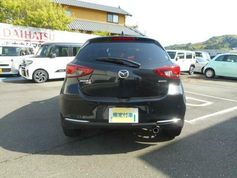 MAZDA2