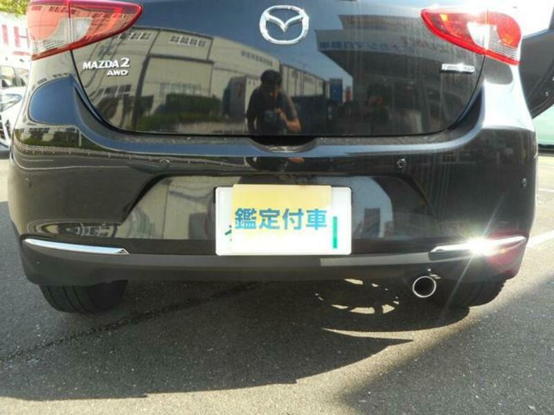 MAZDA2