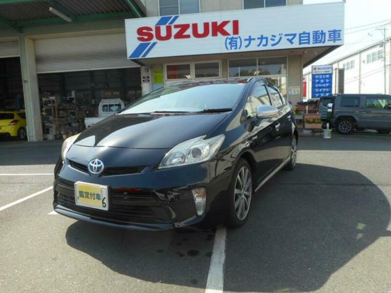 TOYOTA PRIUS