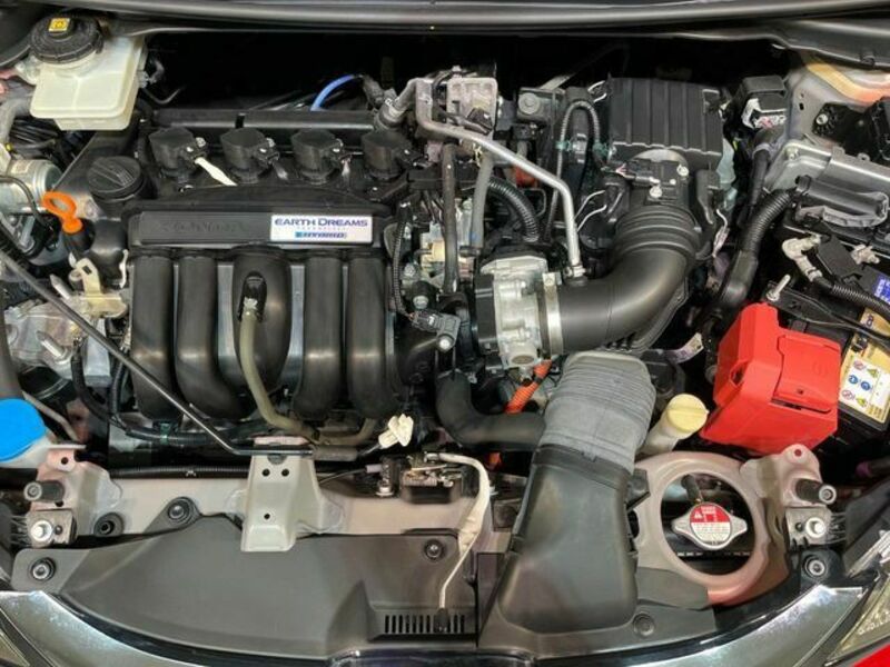 FIT HYBRID