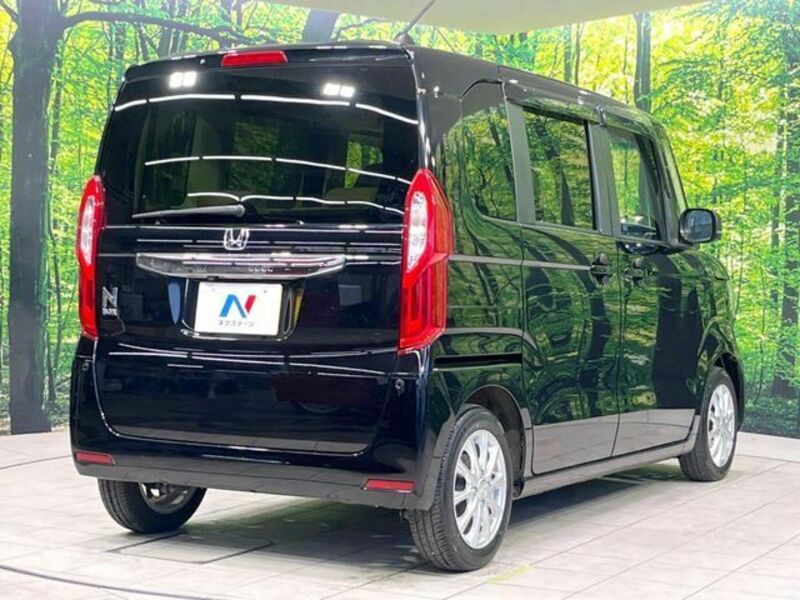 N BOX