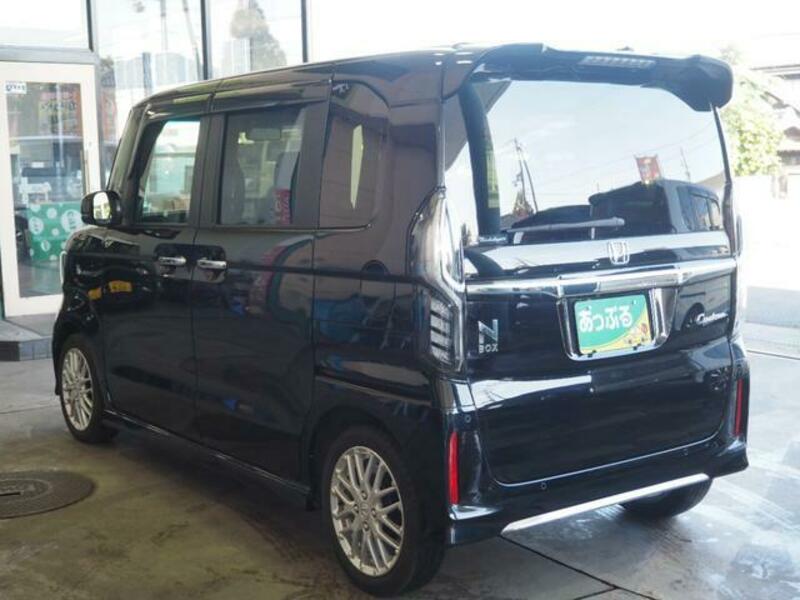 N BOX CUSTOM