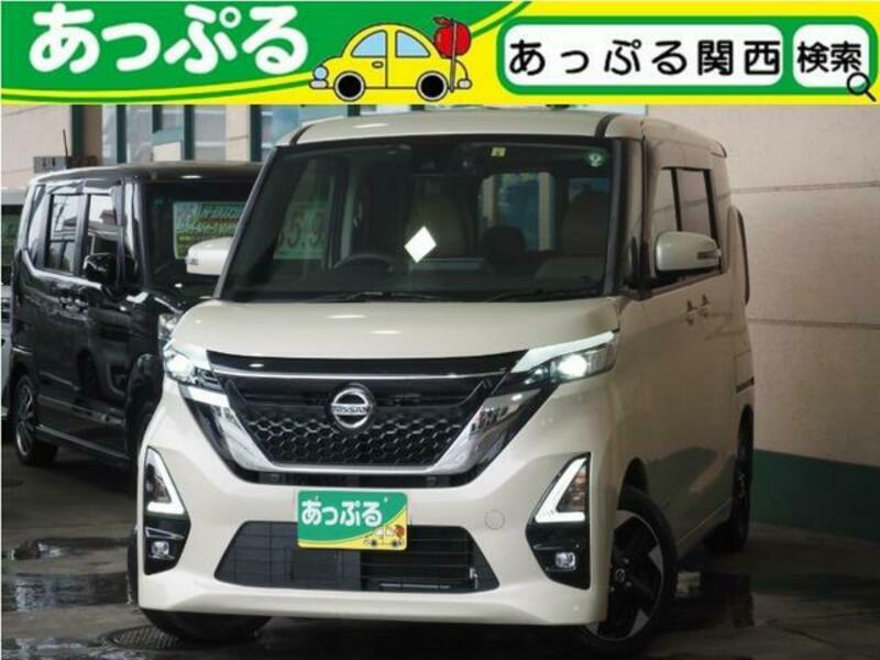 NISSAN ROOX