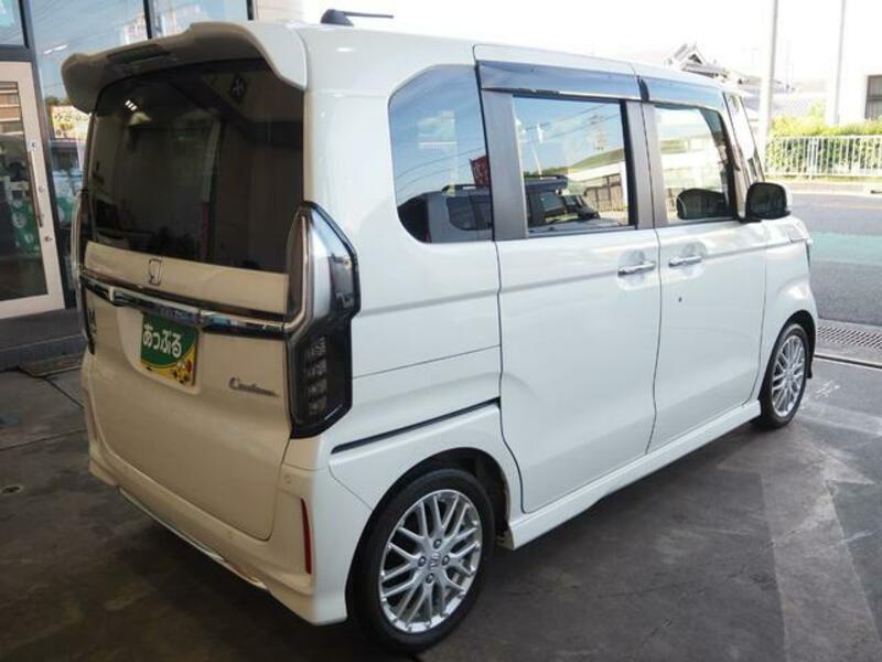 N BOX CUSTOM