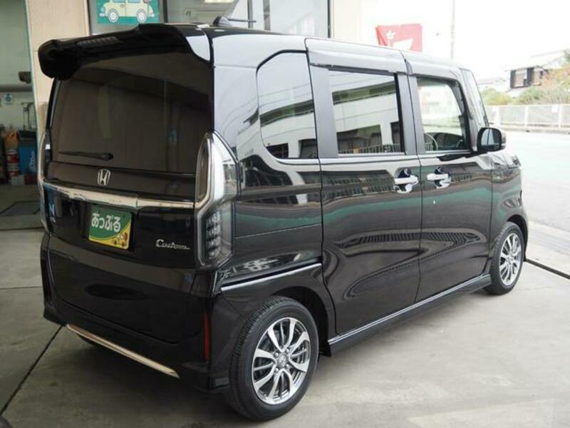 N BOX CUSTOM