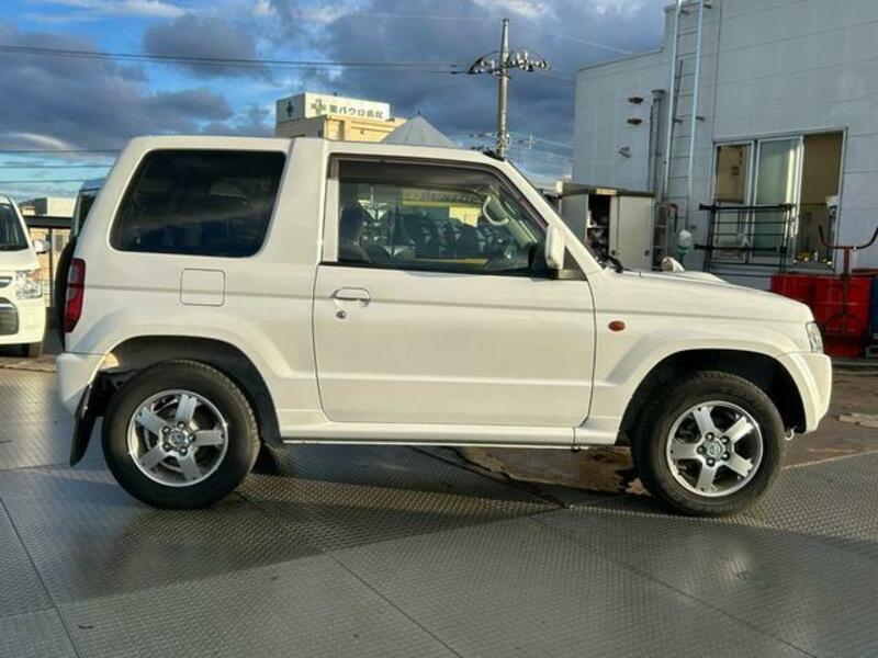 PAJERO MINI