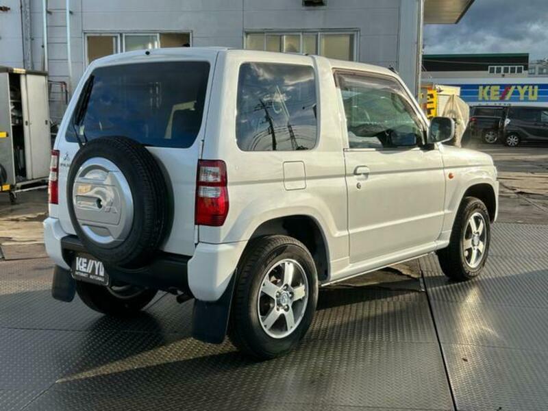PAJERO MINI