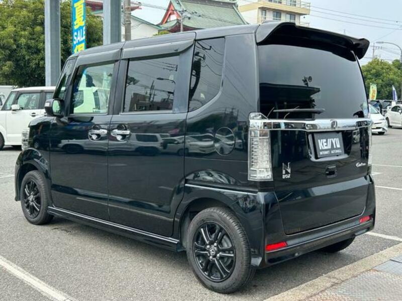 N BOX CUSTOM