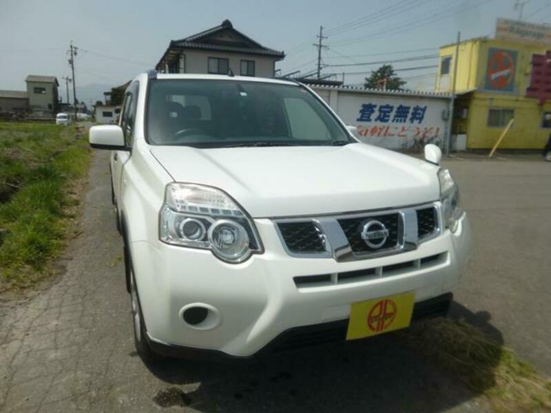 X-TRAIL