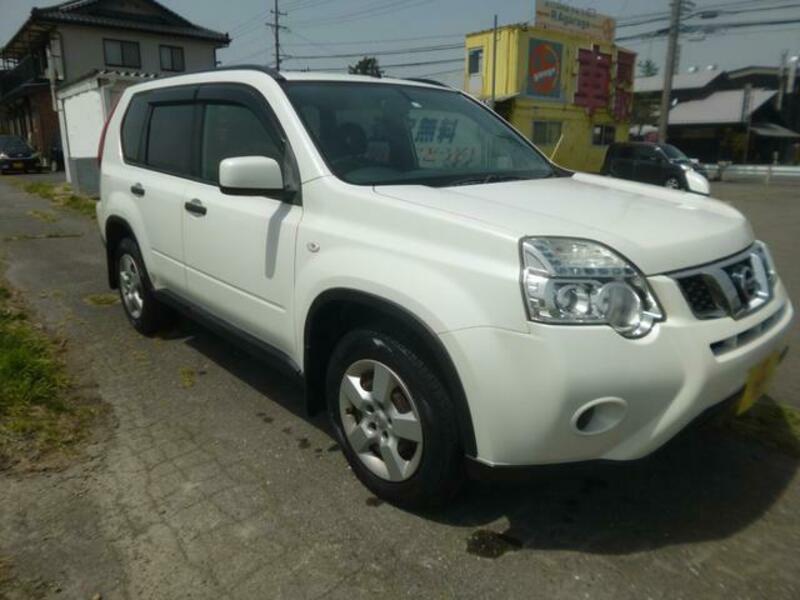 X-TRAIL
