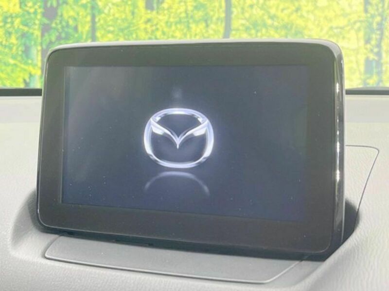 MAZDA2