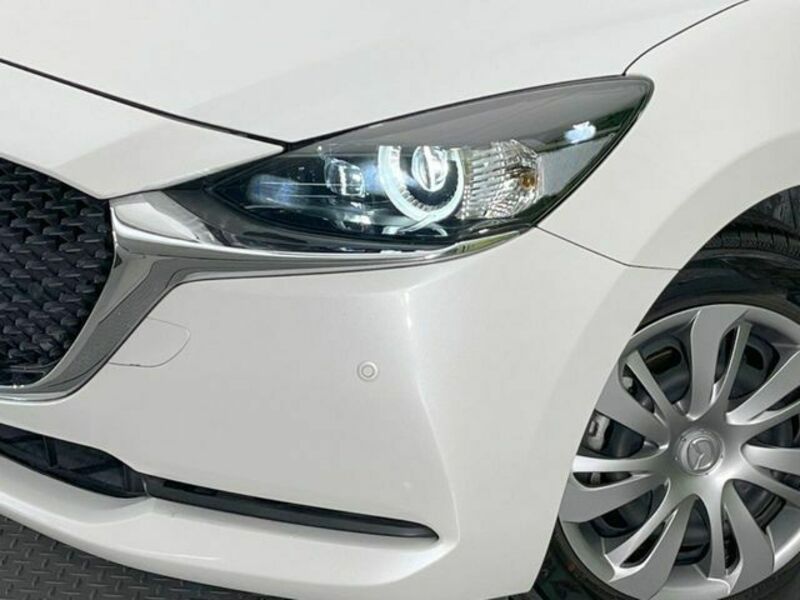 MAZDA2
