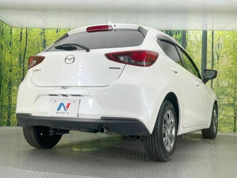MAZDA2