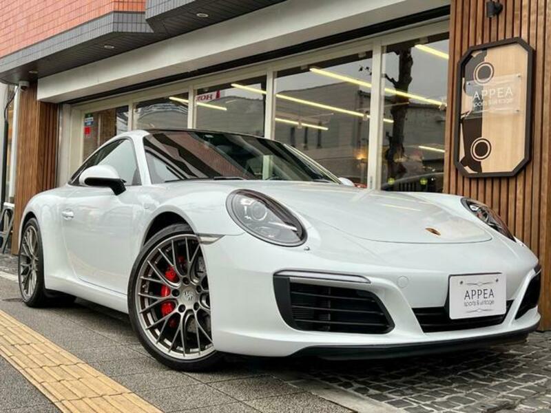PORSCHE 911