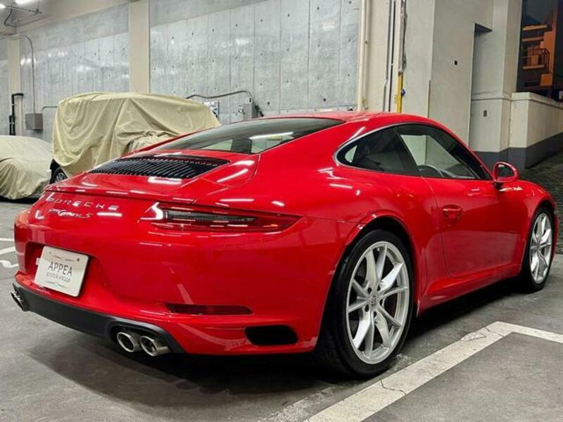911