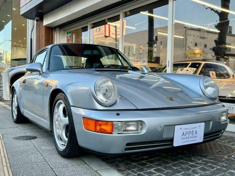 911