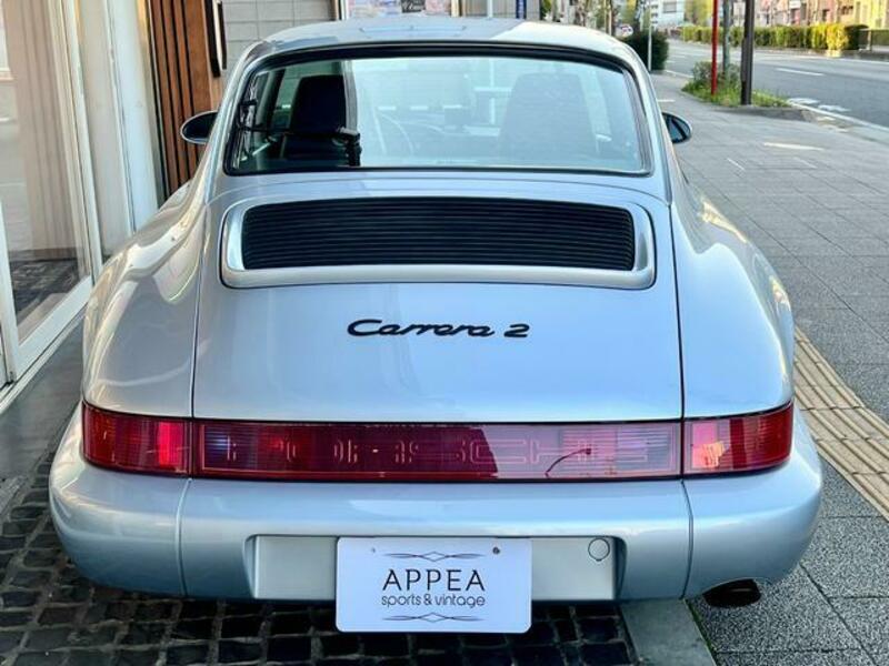 911