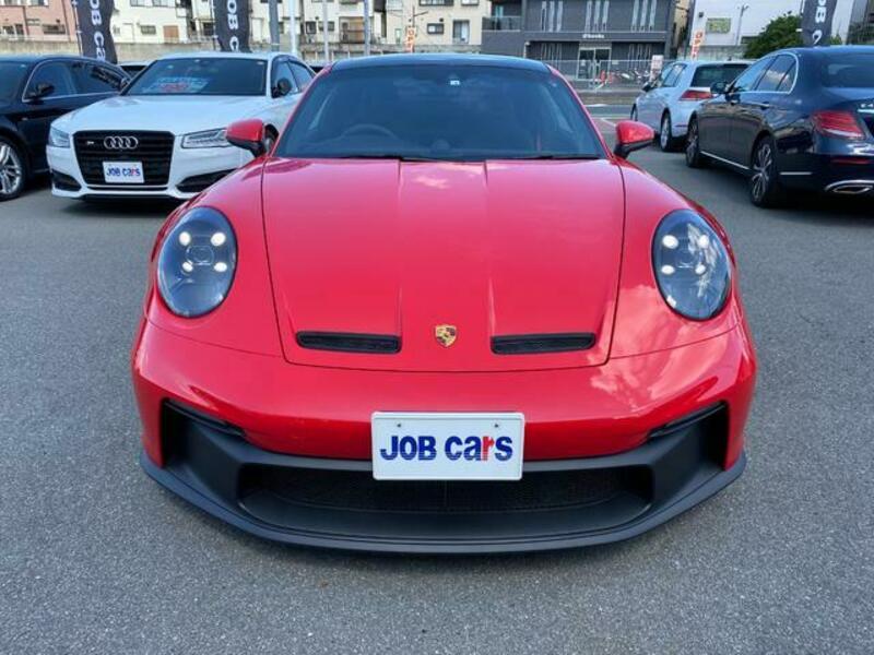 911