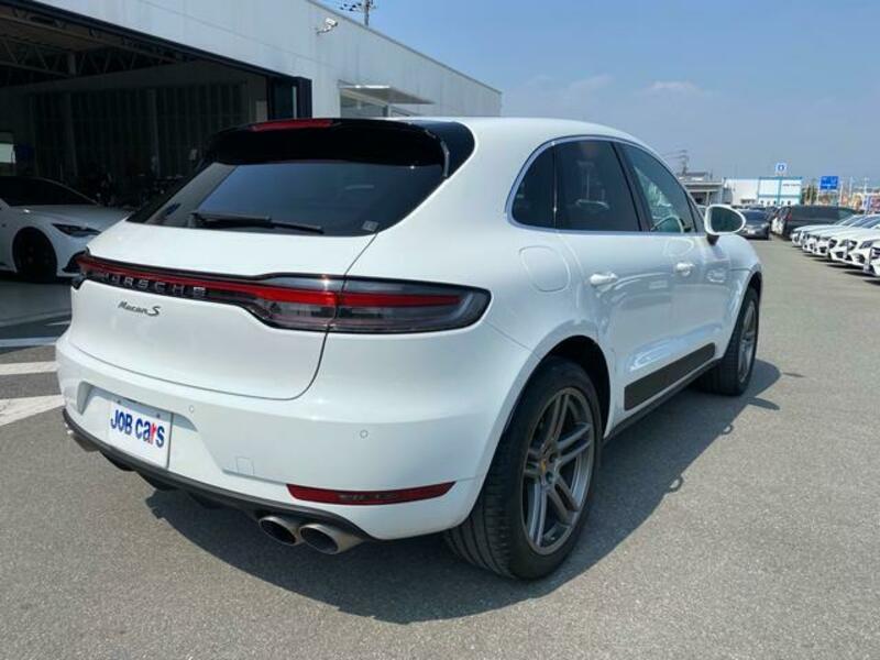 MACAN